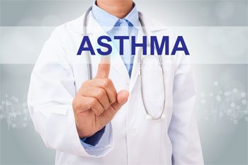 Doctor consulting with asthma patient